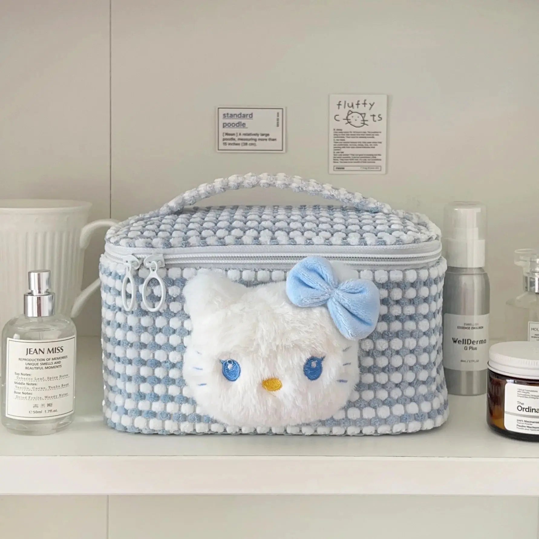 💄  Hello Kitty Glam Travel Makeup Bag Hello Kitty Store