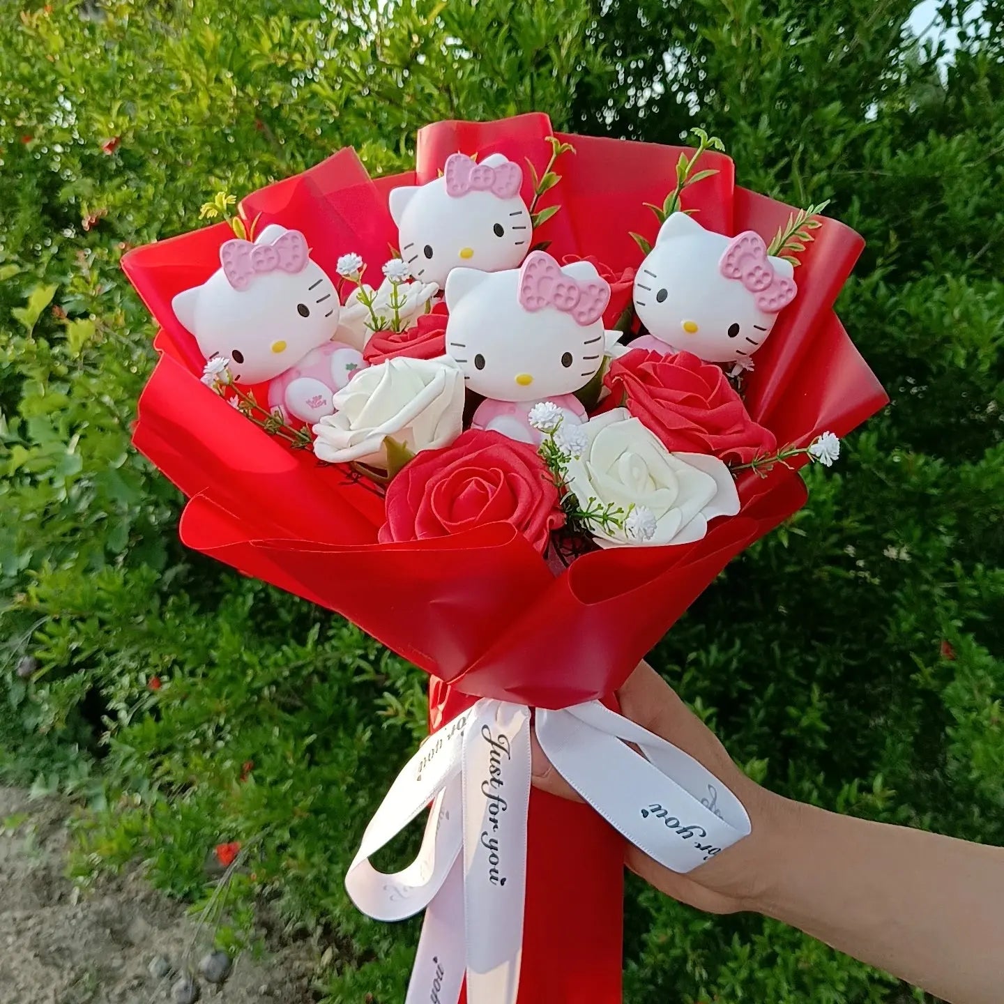 Hello Kitty Heartfelt Plush Rose Bouquet Hello Kitty Store